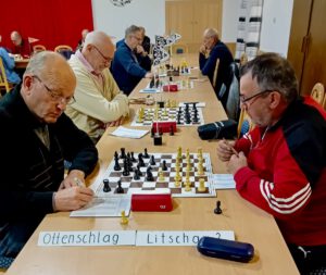 Der Schachklub Ottenschlag gegen den Schachklub Litschau